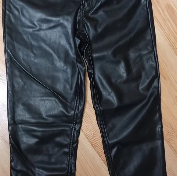 PANTS - Picture 2 of 3